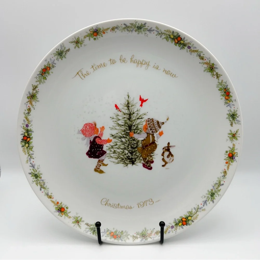 Vintage 1973 Christmas Plate, Holly Hobbie Comm Ed, Collectible Porcelain 10.5